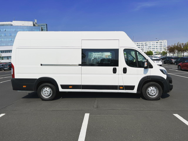 Peugeot Furgon Boxer 6 míst IHNED k ODBĚRU na operativní leasing