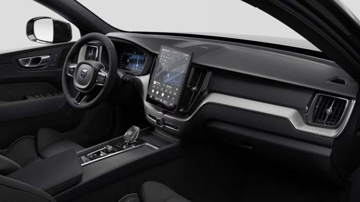Volvo XC60 T6 AWD AUT PLUS BLACK EDITION na operativní leasing