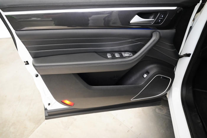 Dongfeng Fengon 2.0 T-GDI 162 kW AWD na operativní leasing