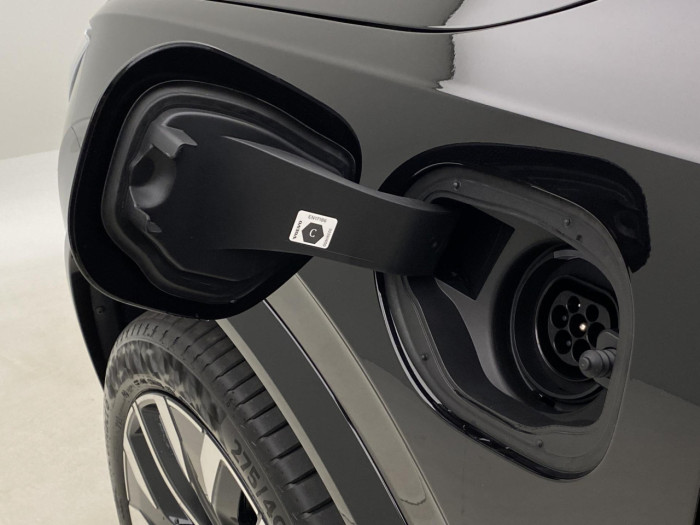 Volvo XC90 T8 AWD Plug-in BRIGHT PLUS 7m na operativní leasing