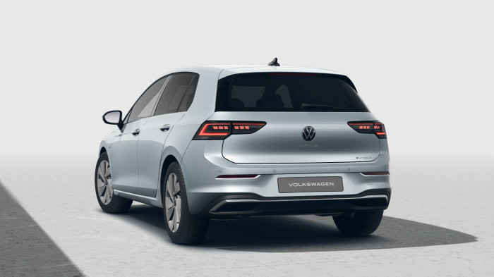 Volkswagen Golf Style 1,5 TSI eHybrid 150 kW 6DSG na operativní leasing