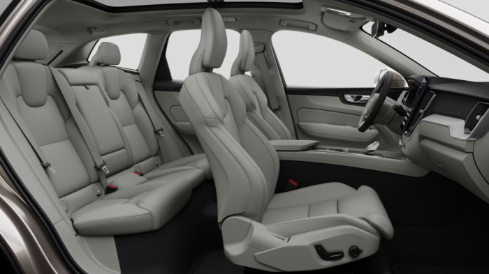 Volvo XC60 ULTRA BRIGHT, B5 AWD, 184+10 kW / 250+14 HP na operativní leasing
