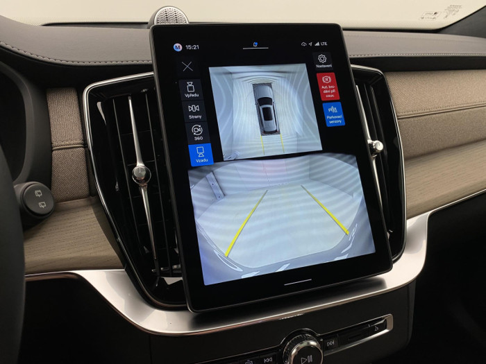 Volvo XC90 T8 AWD Plug-in BRIGHT ULTRA na operativní leasing
