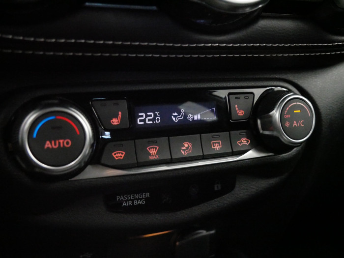 Nissan Juke 1.0 DIG-T 84 kW N-Connecta na operativní leasing