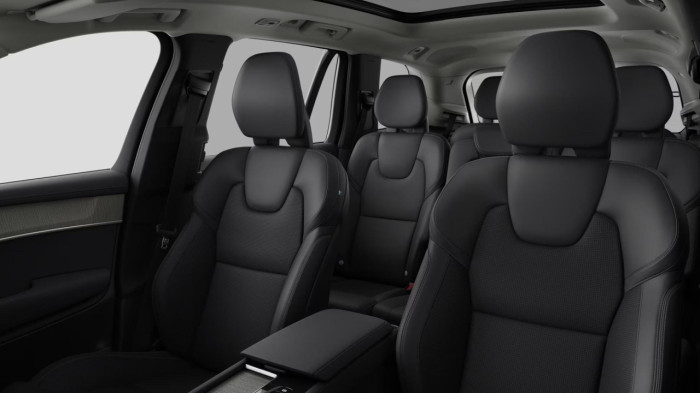 Volvo XC90 T8 AWD Plug-in DARK PLUS 7m na operativní leasing