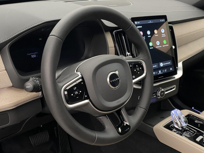 Volvo XC90 B5 AWD AUT BRIGHT PLUS 7míst na operativní leasing