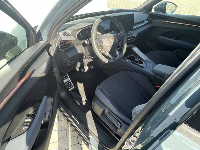 CUPRA Terramar DSG 4WD 2.0 TSI / 150kW na operativní leasing
