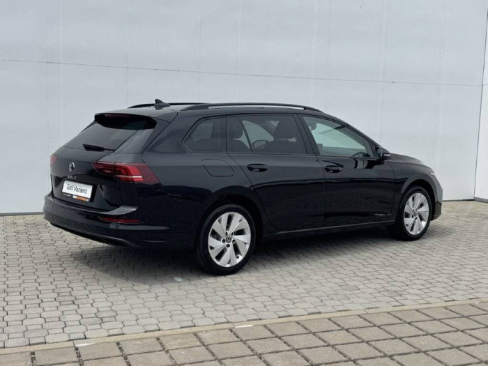 Volkswagen Golf Variant People 7DSG 1,5eTSI / 110kW na operativní leasing