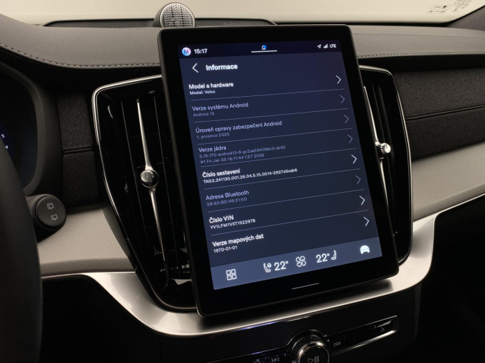 Volvo XC90 B5 AWD AUT BLACK EDITION PLUS na operativní leasing