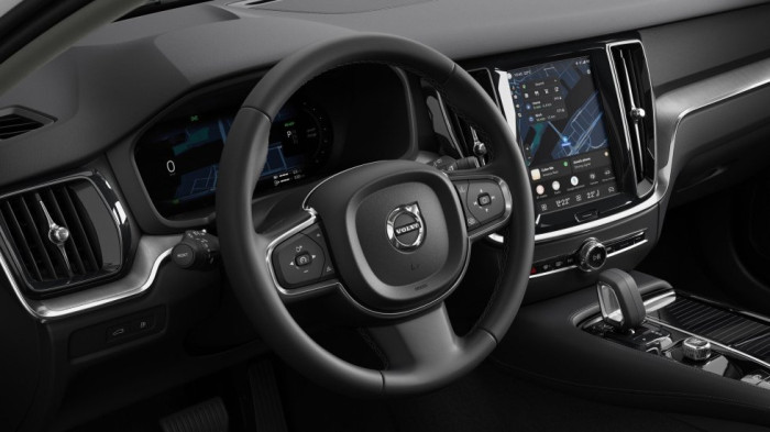 Volvo V60 ESSENTIAL, T6 AWD, 186+107 kW / 253+145 HP na operativní leasing