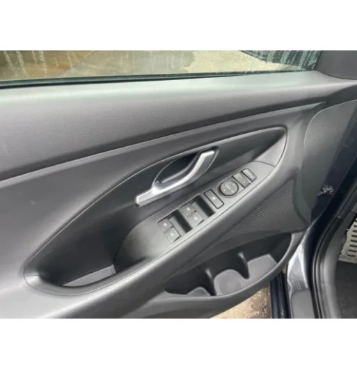 Hyundai i30 FB 1.5TGDI 118 N Line na operativní leasing