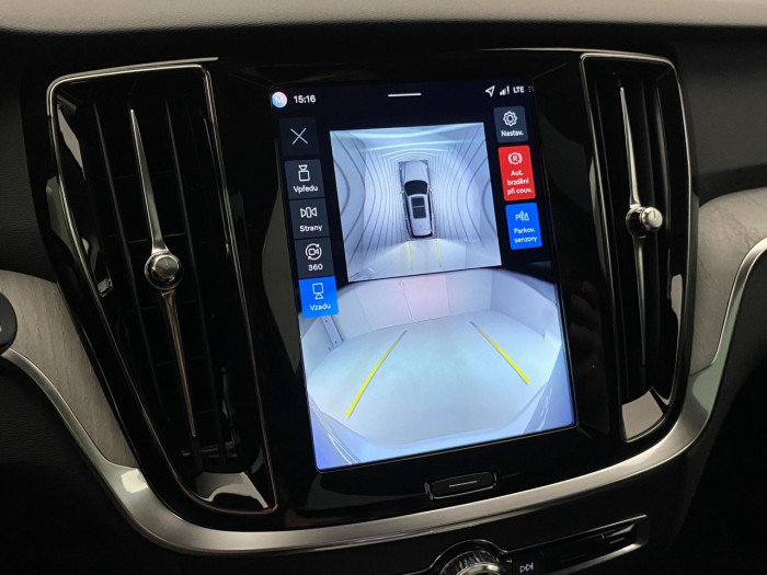 Volvo V60 B4 AUT BRIGHT PLUS na operativní leasing