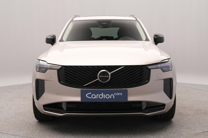 Volvo XC90 T8 AWD Plug-in ULTRA DARK 7m na operativní leasing