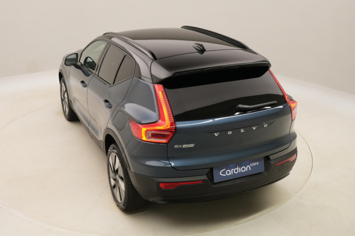 Volvo EX40 SINGLE MOTOR EXTENDED PLUS na operativní leasing