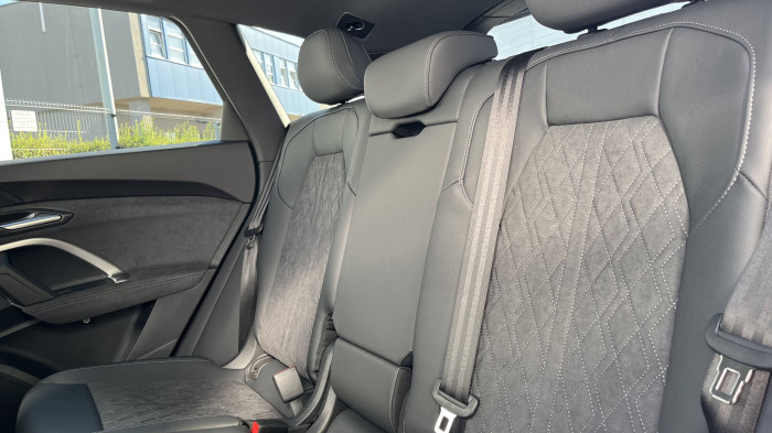 Audi Q5 Quattro ST7 2,0TDI / 150kW na operativní leasing