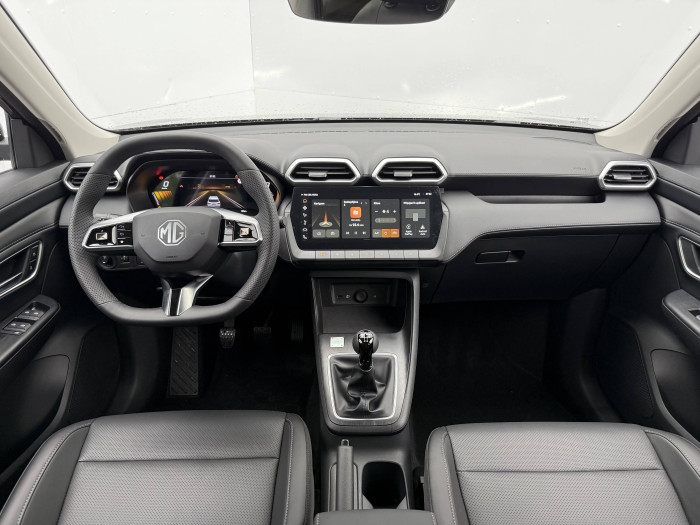 MG ZS ELEGANCE 5MP 1,5i / 85kW na operativní leasing