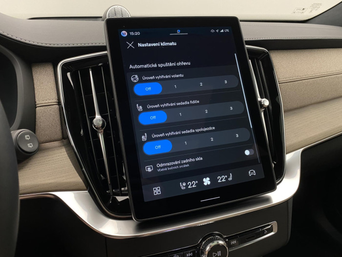 Volvo XC90 T8 AWD Plug-in BRIGHT ULTRA na operativní leasing