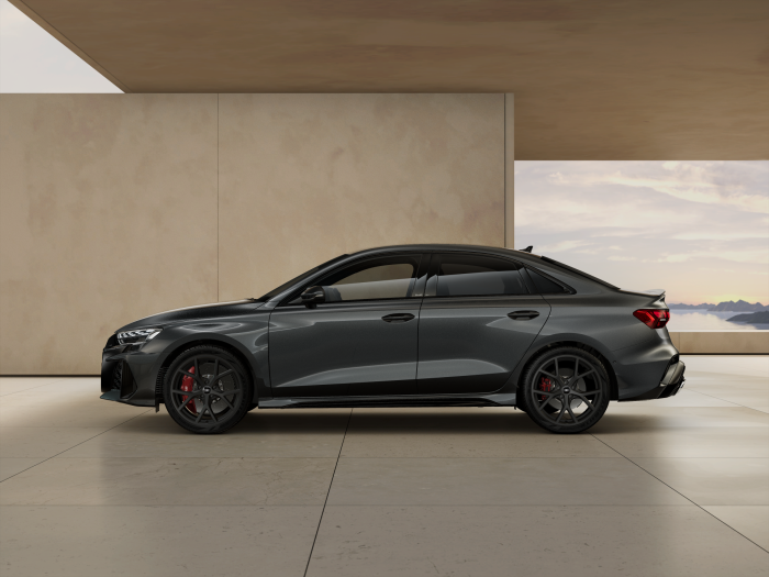 Audi RS 3 Limuzína 2.5 TFSI 294kW quattro na operativní leasing