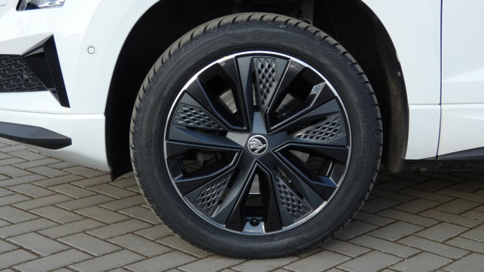 Škoda Karoq 1,5 TSI Sportline DSG na operativní leasing