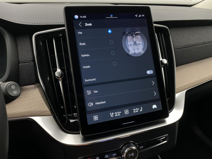 Volvo XC90 T8 AWD RECHARGE BRIGHT PLUS 7m na operativní leasing