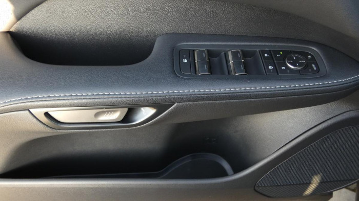 Lexus RX 350h 2.5 HEV 4x4 E-Four e-CVT Comfo na operativní leasing