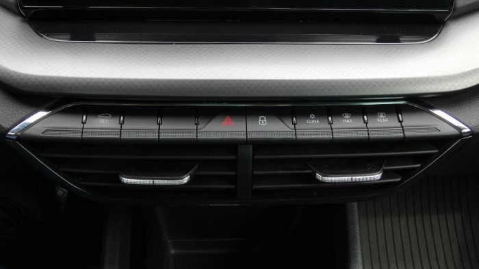 Škoda Octavia 1.5 TSI 110kW DSG Ambition na operativní leasing