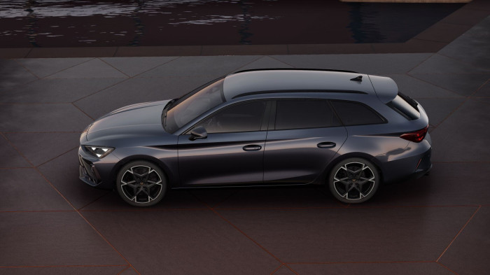 CUPRA Leon Sportstourer VZ 2.0 TSI 333k DSG 4WD 7 automat na operativní leasing