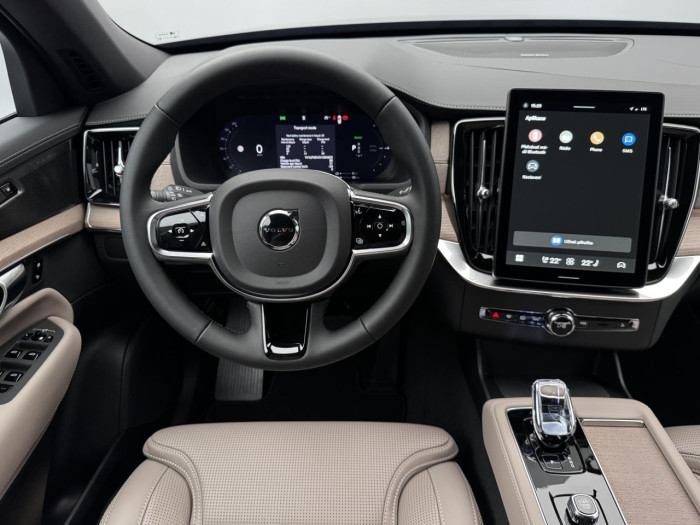 Volvo XC90 T8 AWD Plug-in DARK PLUS 7m na operativní leasing