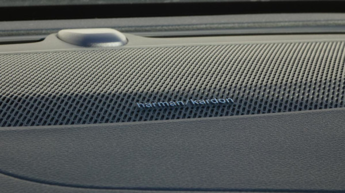 Volvo S60 B5 AWD Ultimate Dark na operativní leasing