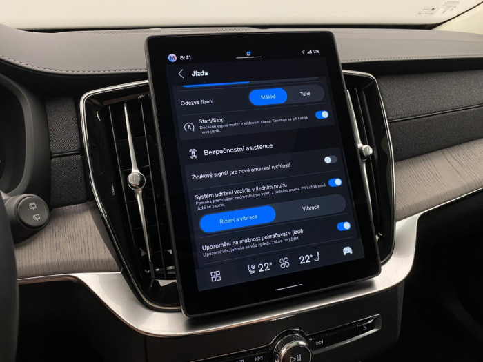 Volvo XC90 B5 AWD AUT BRIGHT ULTRA 7míst na operativní leasing