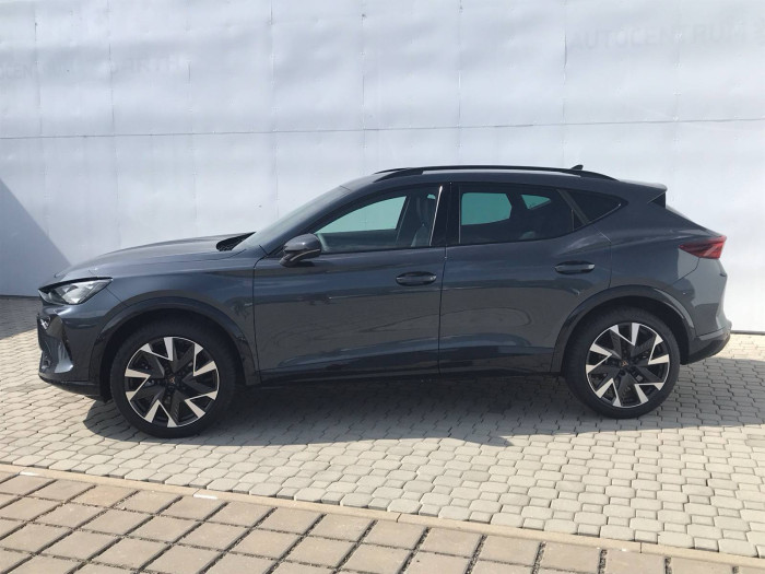 CUPRA Formentor DSG 1.5 eTSI / 110kW na operativní leasing