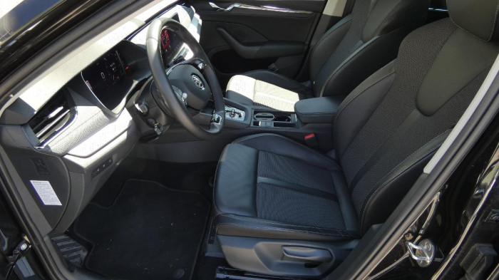 Škoda Octavia Combi 1,5 TSI DSG Style na operativní leasing