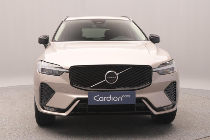 Volvo XC60 B5 AWD AUT DARK ULTRA na operativní leasing
