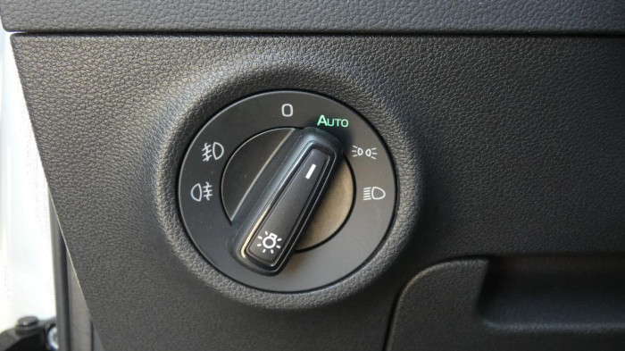 Škoda Karoq 1,5 TSI DSG Ambition na operativní leasing
