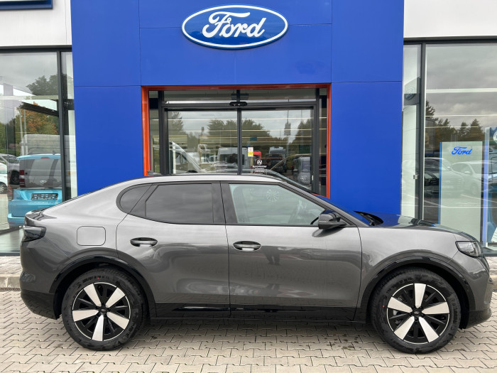 77kWh prodloužený dojezd 210kW na operativní leasing