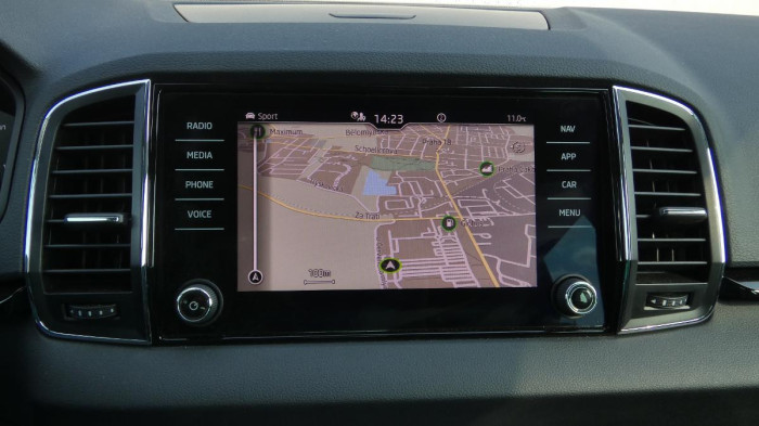 Škoda Karoq 1,5 TSI Style na operativní leasing