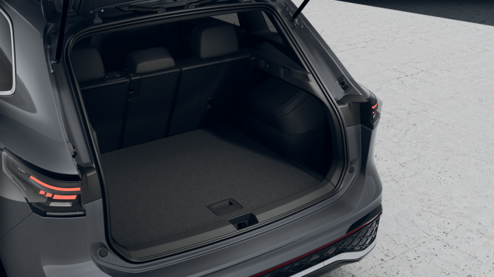 Volkswagen Tiguan R-Line People 1,5 eTSI 110kW mHEV na operativní leasing