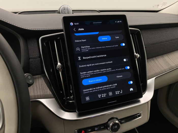 Volvo XC90 B5 AWD AUT BRIGHT PLUS 7míst na operativní leasing