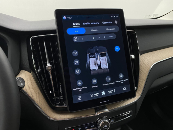 Volvo XC60 B5 AWD AUT BRIGHT PLUS na operativní leasing