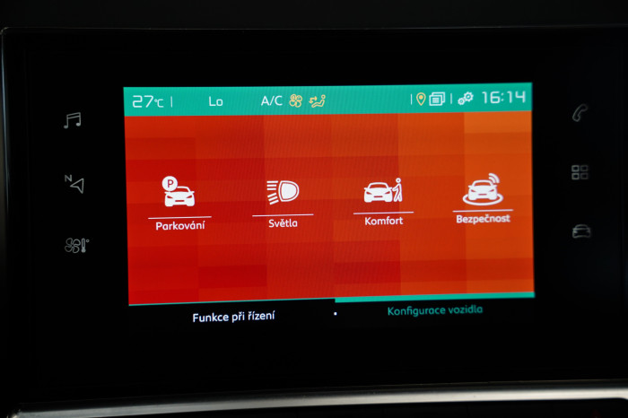 Citroën C4 Cactus 1.2 PureTech 81 kW Shine na operativní leasing