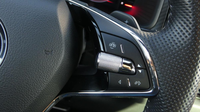 Škoda Kodiaq 2,0 TSI Sportline DSG 4x4 na operativní leasing