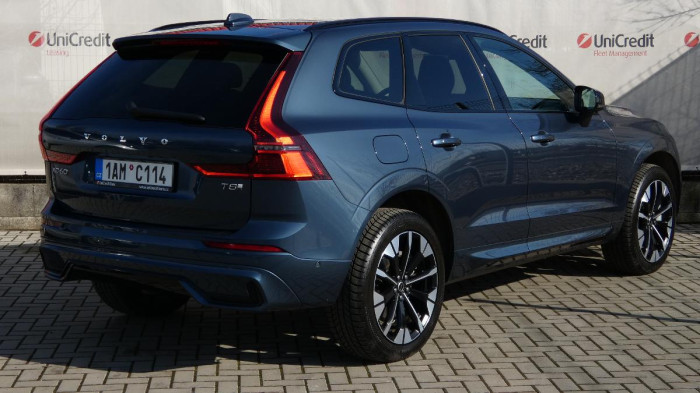 Volvo XC60 T8 Plug-In Hybdrid AWD aut. Ul na operativní leasing