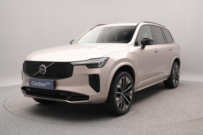 Volvo XC90 T8 AWD Plug-in DARK PLUS 7m na operativní leasing