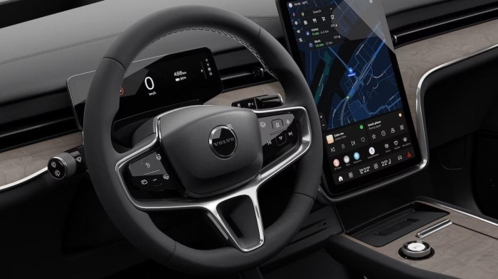 Volvo EX90 PURE ELECTRIC SINGLE PLUS 7m. na operativní leasing