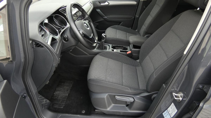 Volkswagen Touran 1.5 TSI Comfortline na operativní leasing