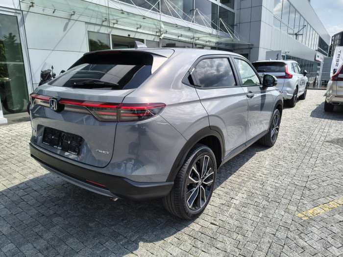 Honda HR-V e:HEV 1.5 i-MMD Elegance 2027 na operativní leasing