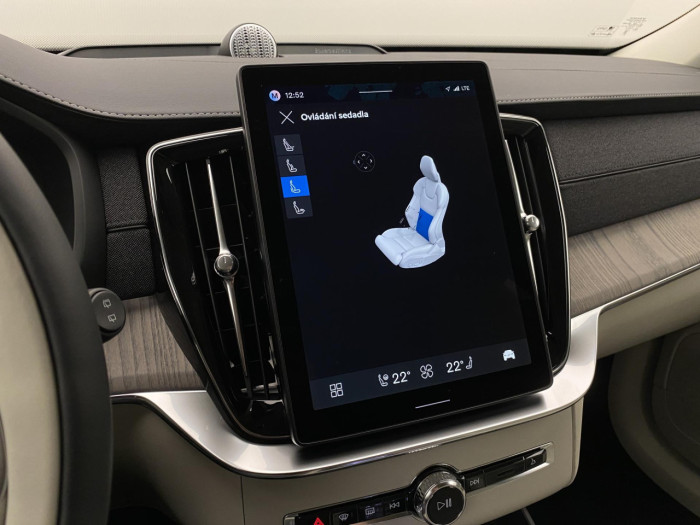 Volvo XC90 B5 AWD AUT BRIGHT PLUS 7míst na operativní leasing