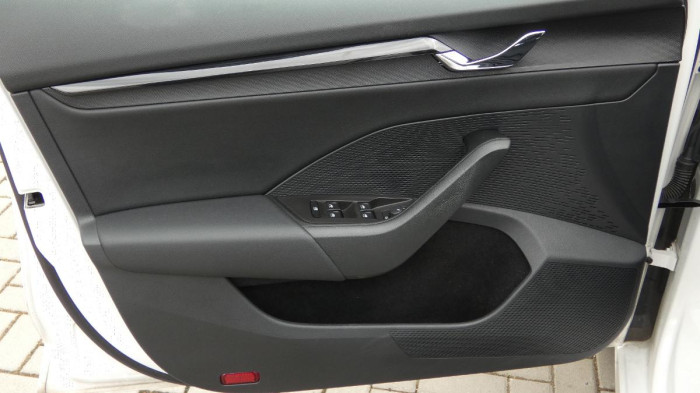 Škoda Octavia Combi 2,0 TDI Ambition na operativní leasing