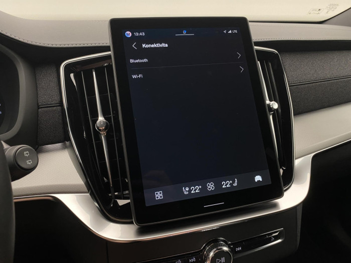 Volvo XC90 B5 AWD AUT BLACK EDITION PLUS na operativní leasing