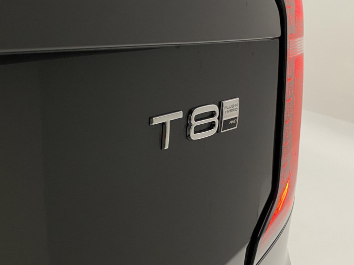 Volvo XC90 T8 AWD RECHARGE DARK PLUS 7m na operativní leasing
